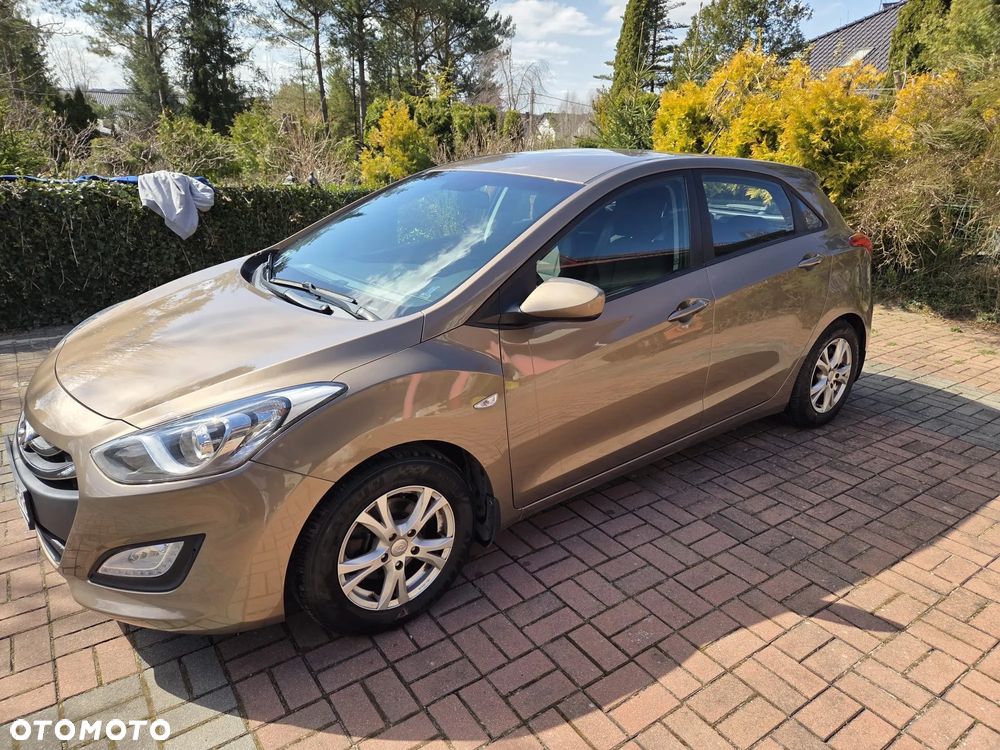 Hyundai i30 1.6 Comfort - 1