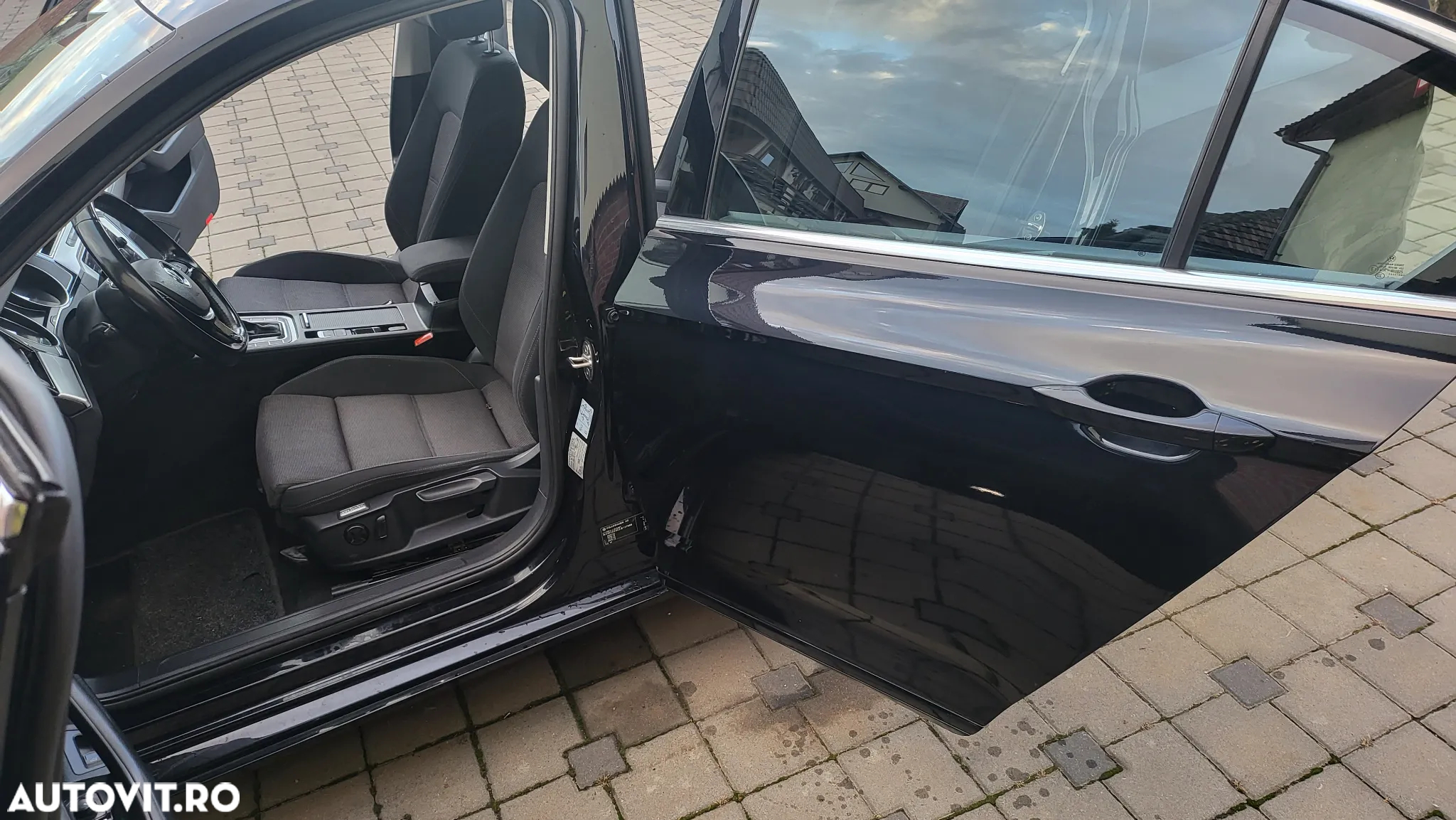 Volkswagen Passat - 15
