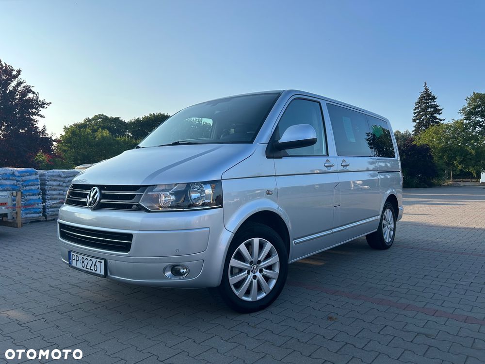 Volkswagen Multivan - 1