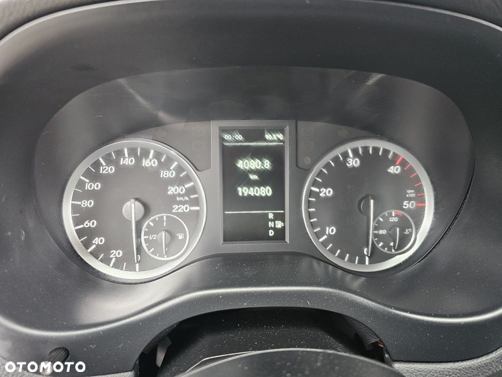 Mercedes-Benz Vito - 13