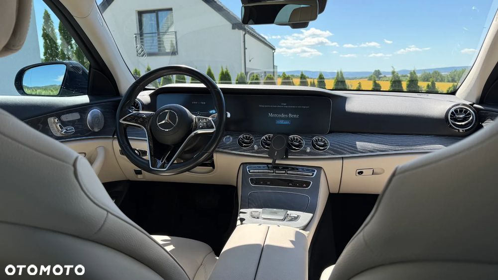 Mercedes-Benz Klasa E 300 d 4-Matic Avantgarde - 19