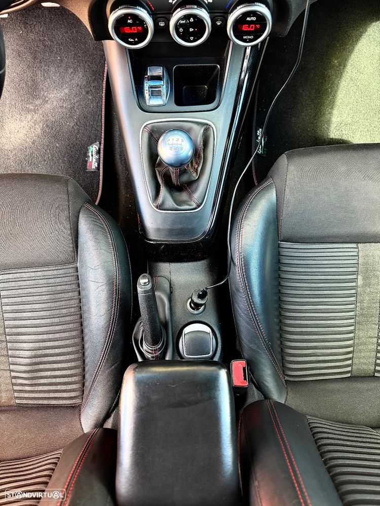 Alfa Romeo Giulietta 1.6 JTDM 16V Turismo - 12