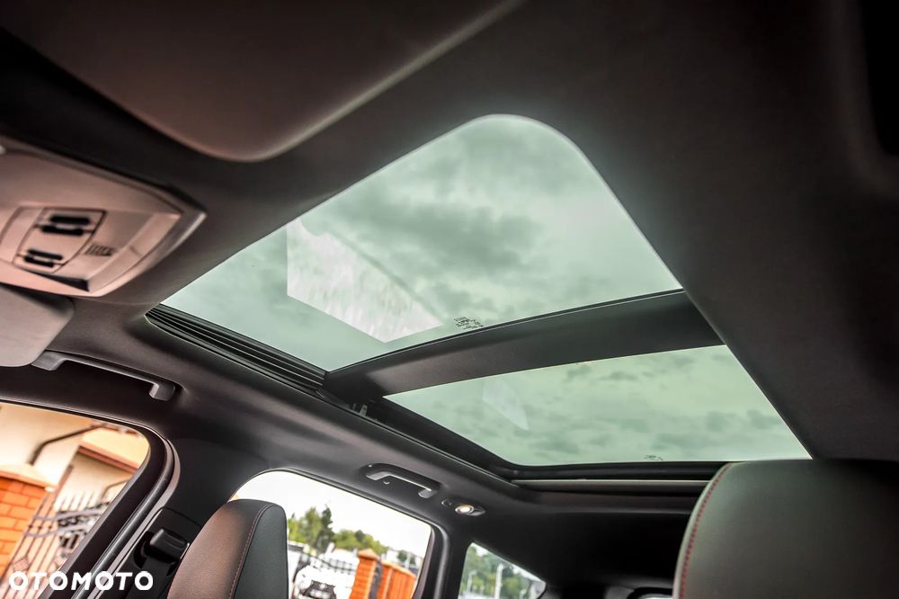 Ford Kuga 2.0 TDCi 4x4 ST-Line - 33
