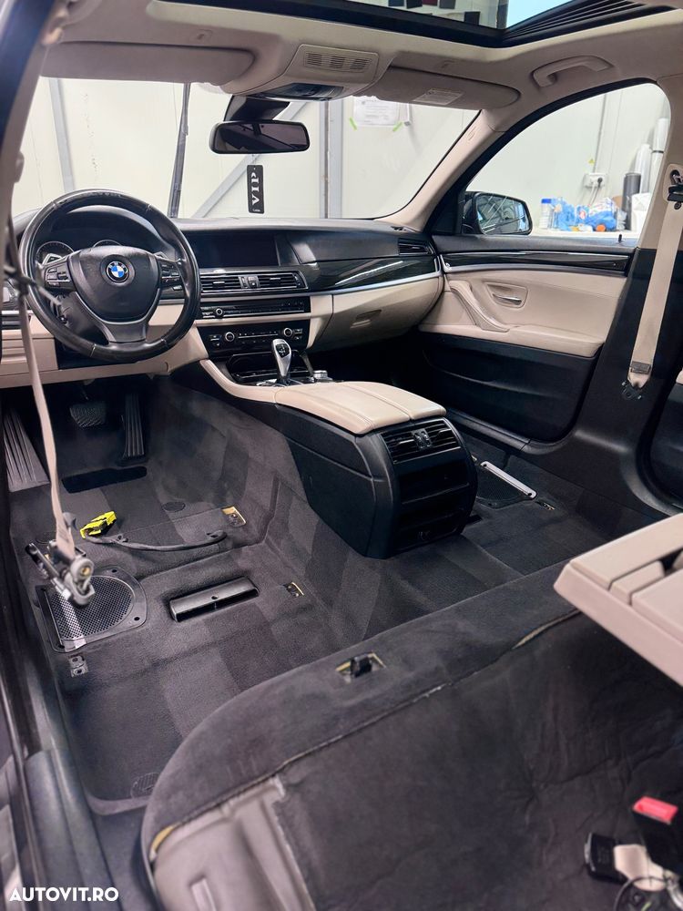 BMW Seria 5 525d xDrive Sport-Aut. Luxury Line - 23