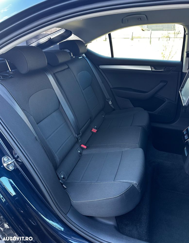 Skoda Superb 1.6 TDI DSG Ambition - 18