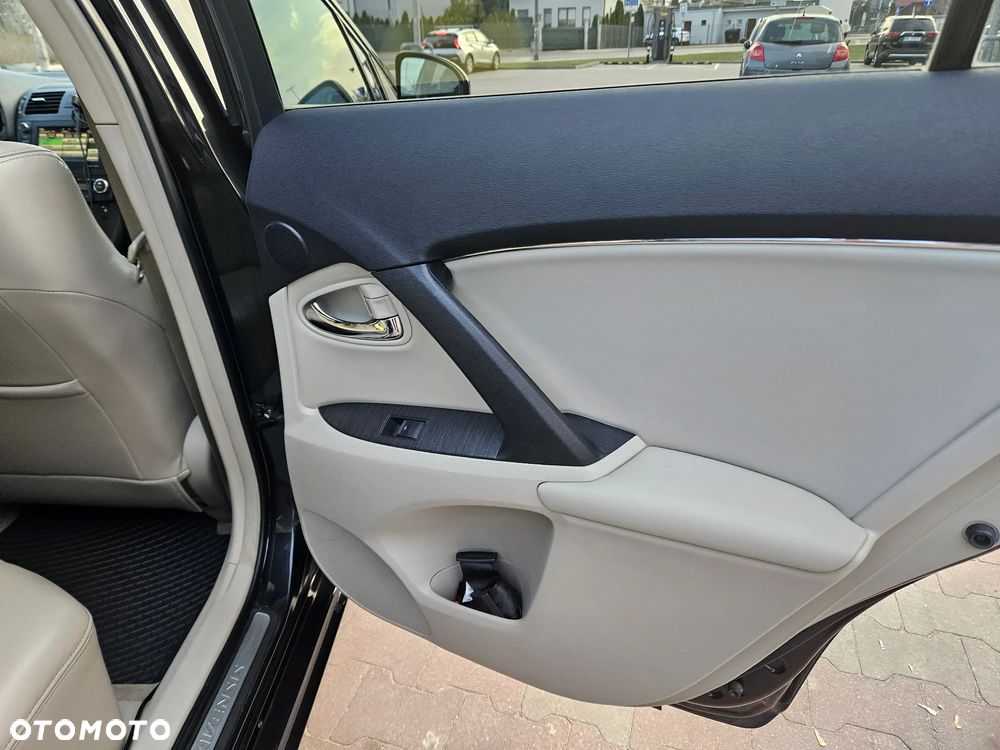 Toyota Avensis 2.2 D-CAT Prestige - 16