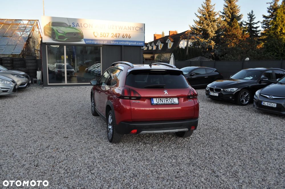 Peugeot 2008 1.2 Pure Tech Allure S&S - 8