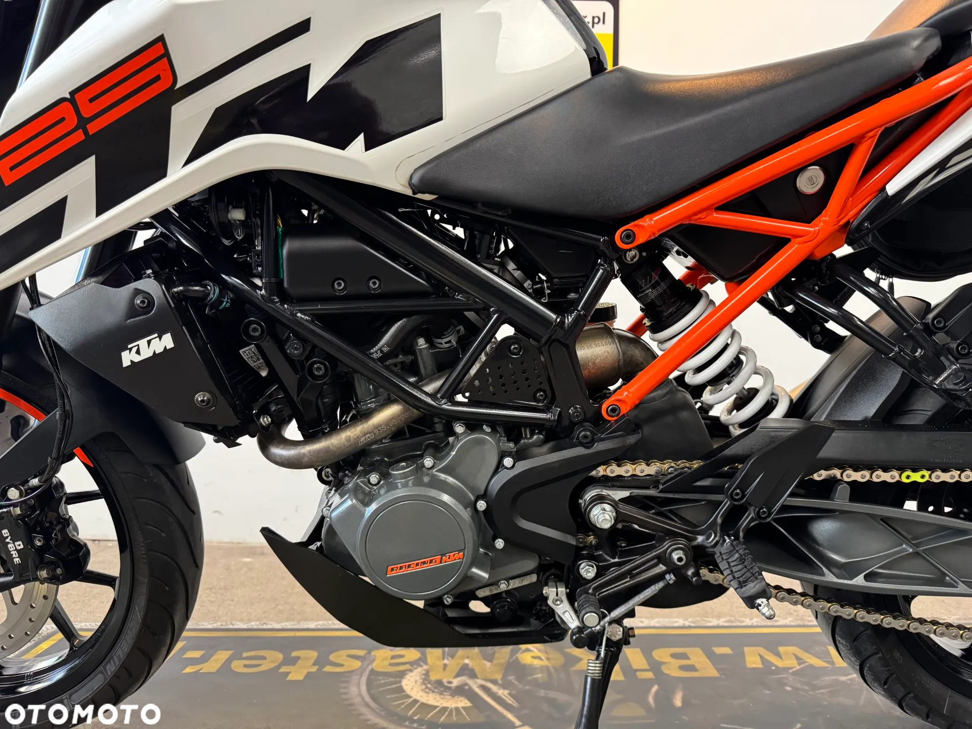 KTM Duke - 23