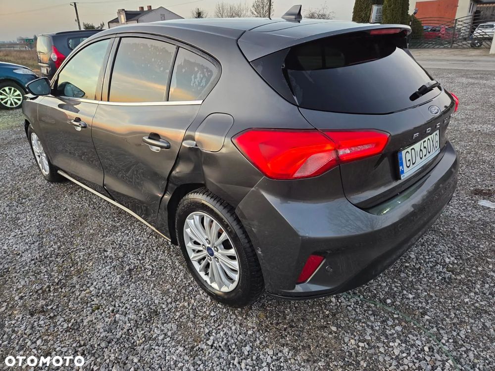 Ford Focus 1.5 EcoBoost Titanium - 2