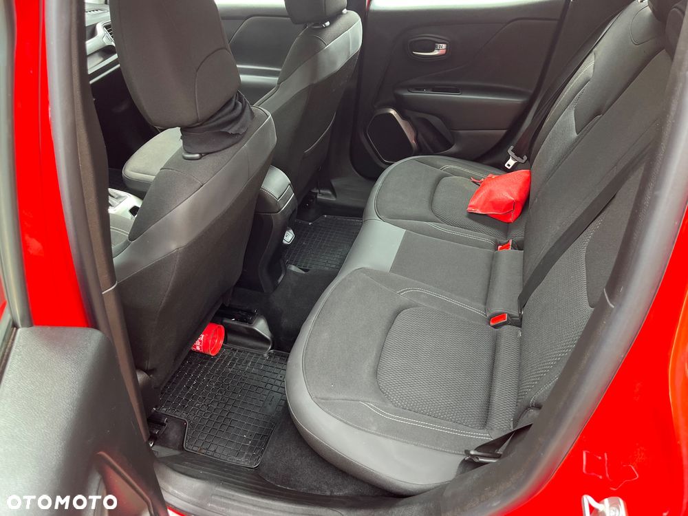 Jeep Renegade - 12