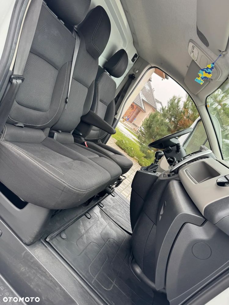 Renault Trafic - 14