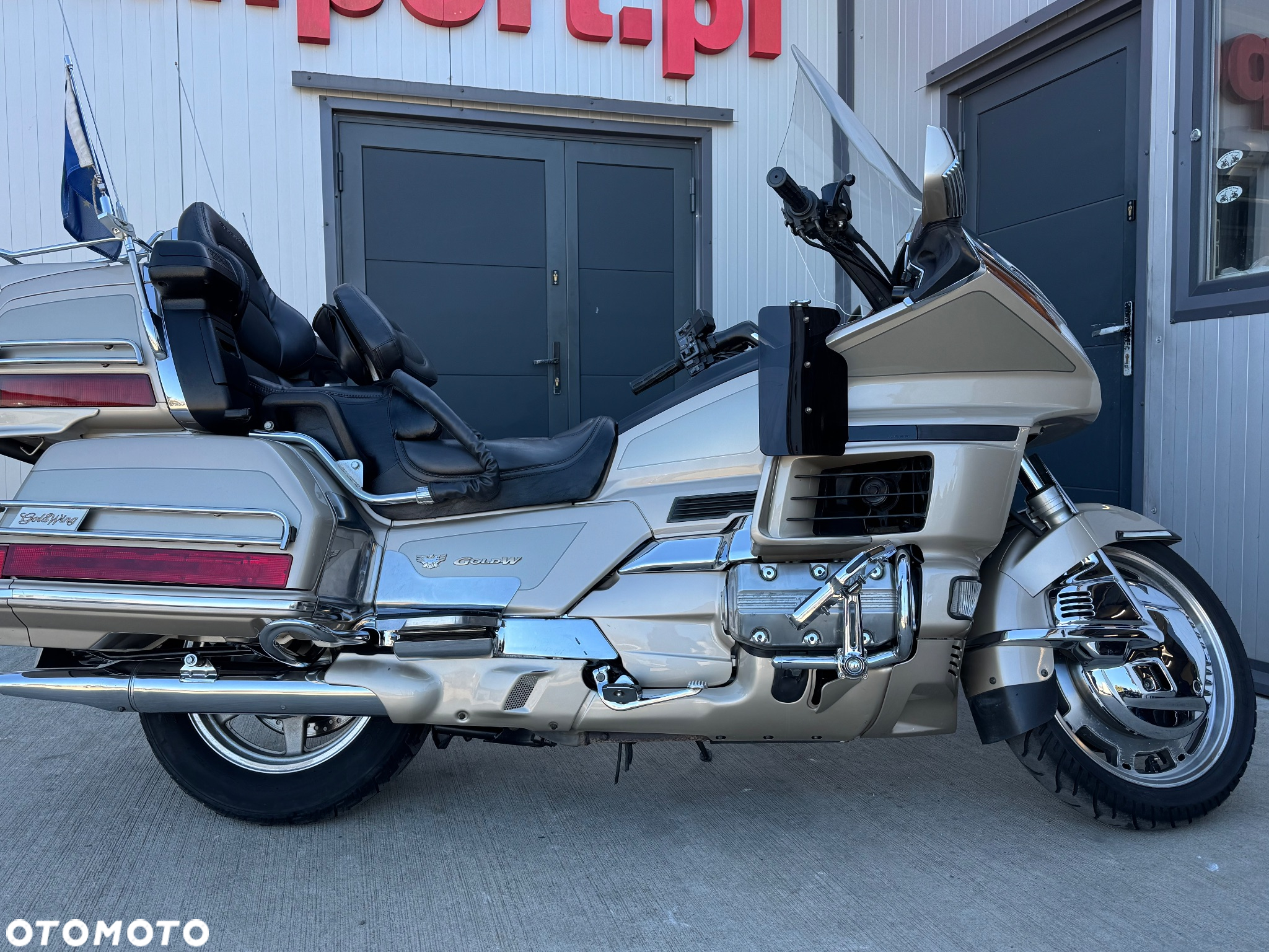 Honda GL - 5