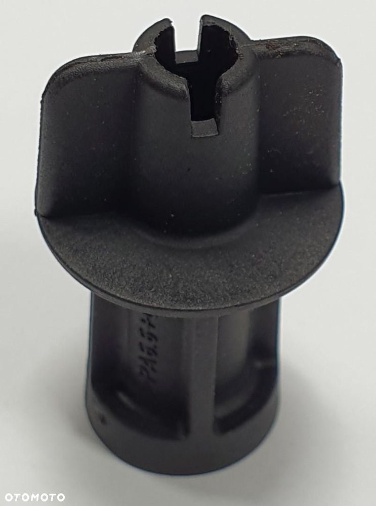 NAKRĘTKA MOTYLEK LAMPY FORD FIESTA MK7 - 1