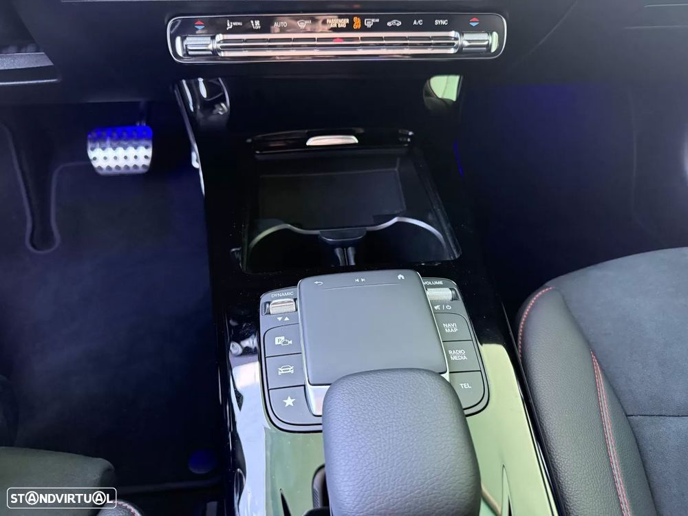 Mercedes-Benz A 200 AMG Line Aut. - 14