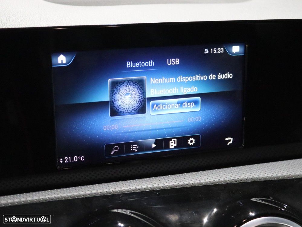 Mercedes-Benz A 180 d AMG Line - 26