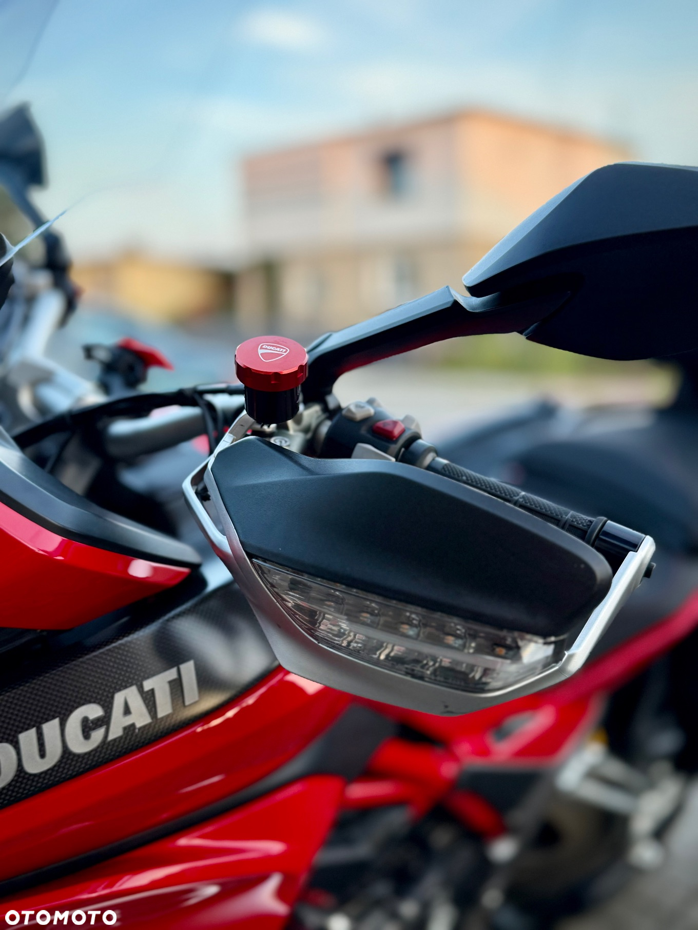 Ducati Multistrada - 10