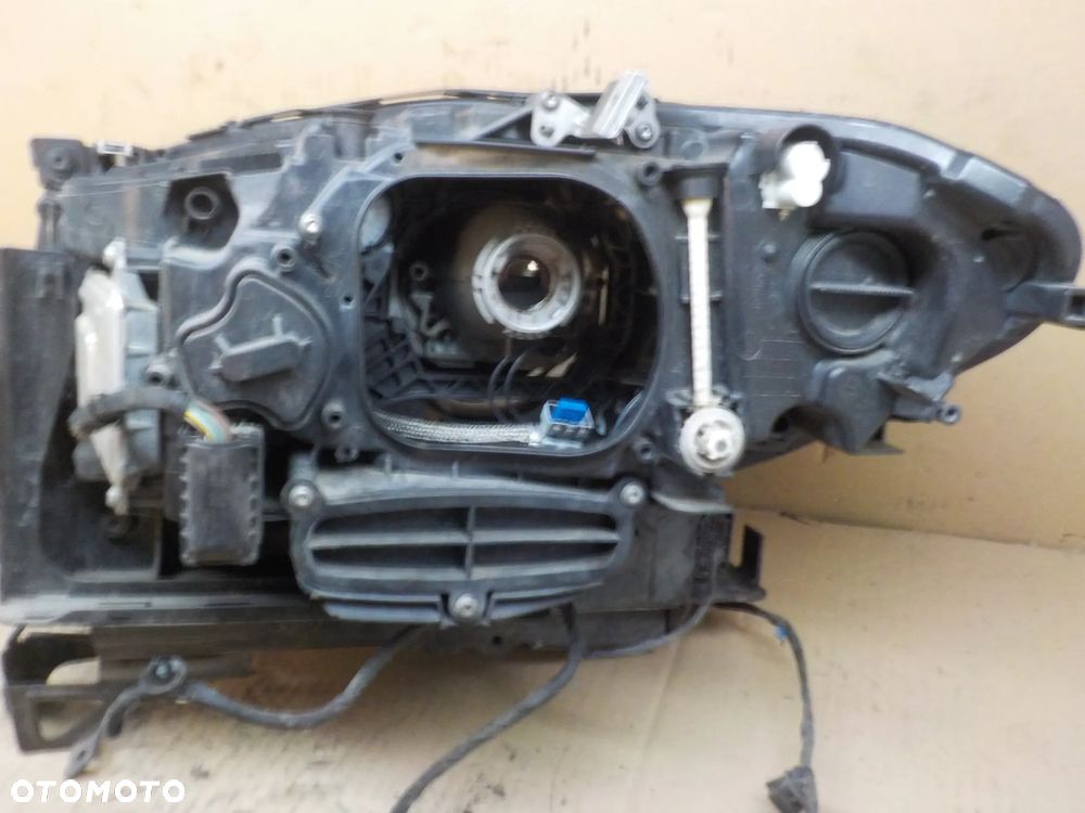 BMW SERIA 5 F10 LIFT LAMPA PRAWA XENON 7317132-10 - 8