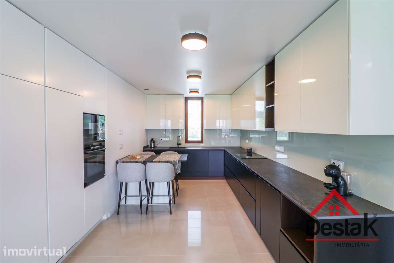 Moradia de Luxo V3 em Castro Daire - Grande imagem: 2/30