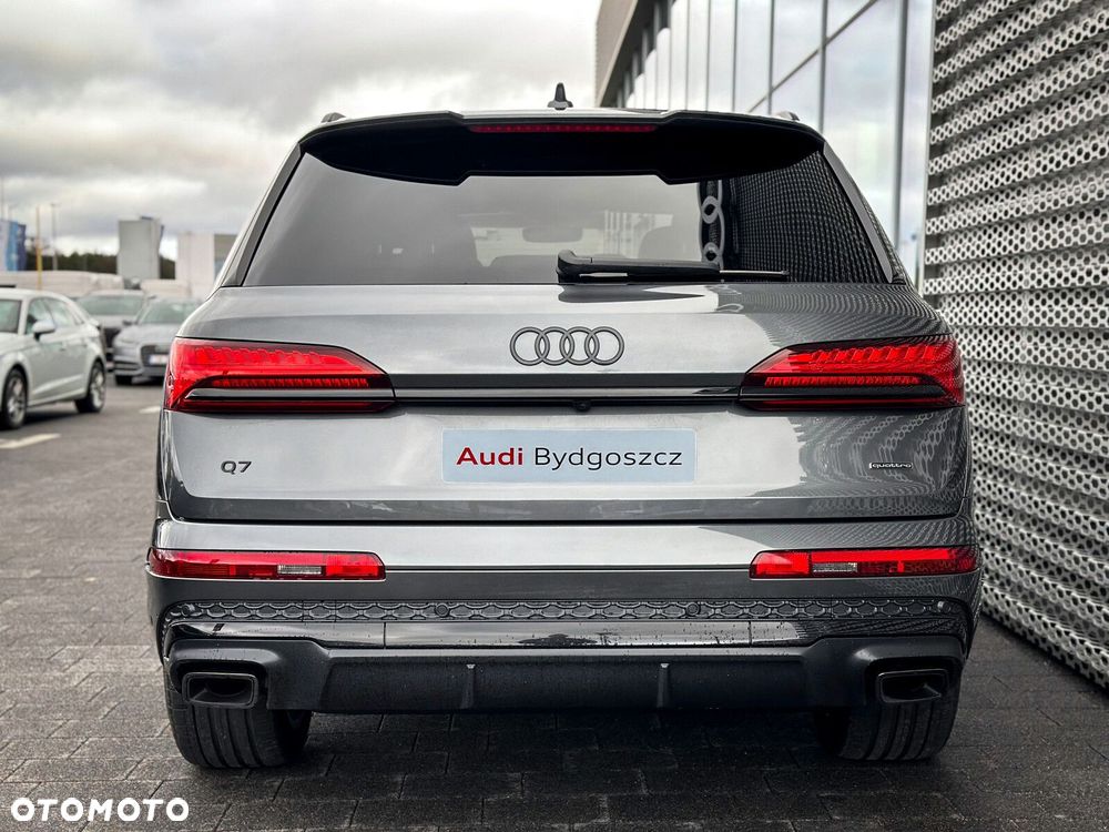Audi Q7 - 7