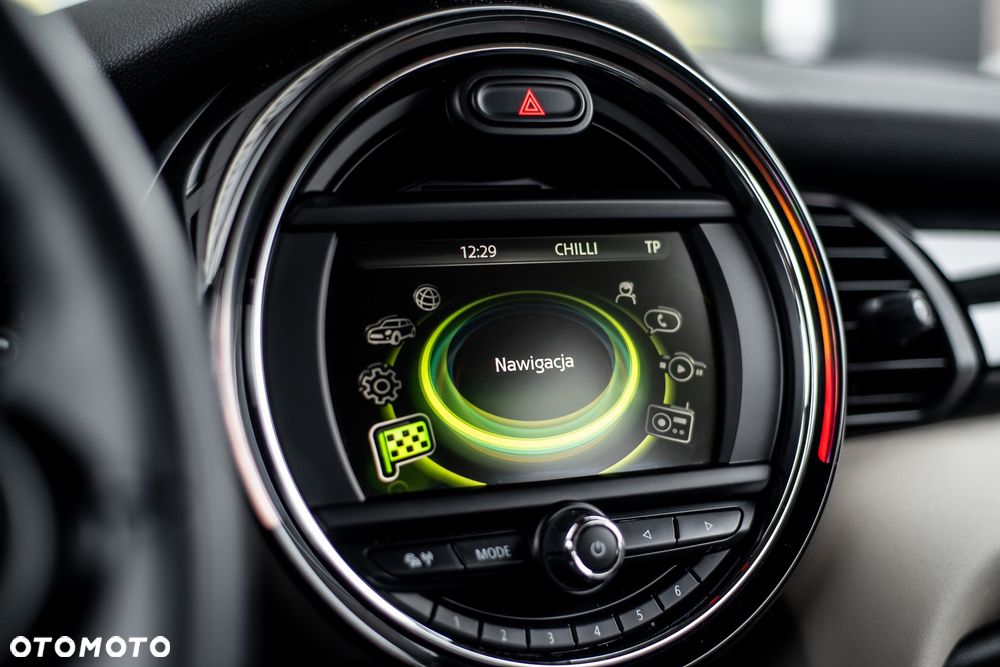 MINI Cooper Standard - 16