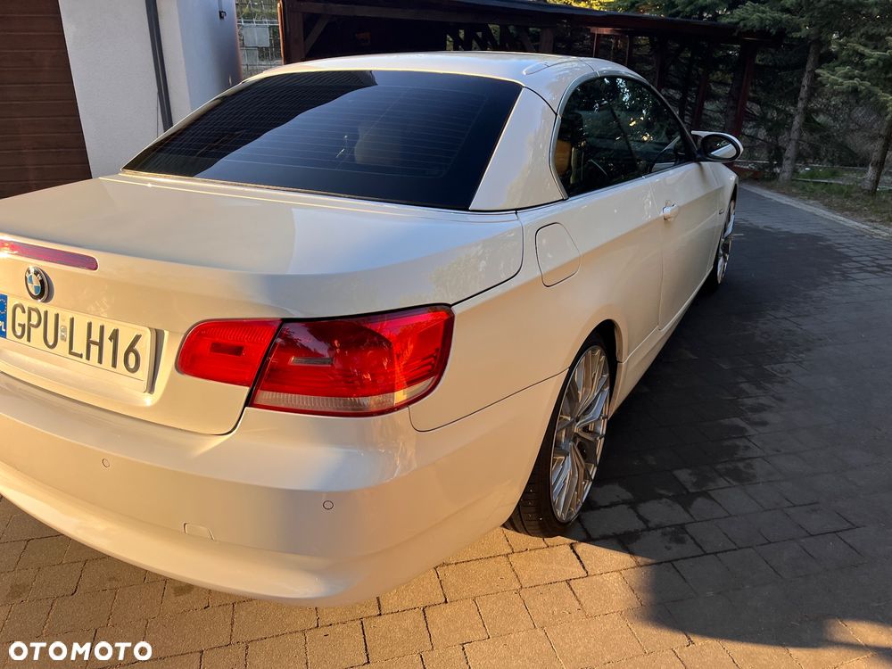 BMW Seria 3 320i - 7