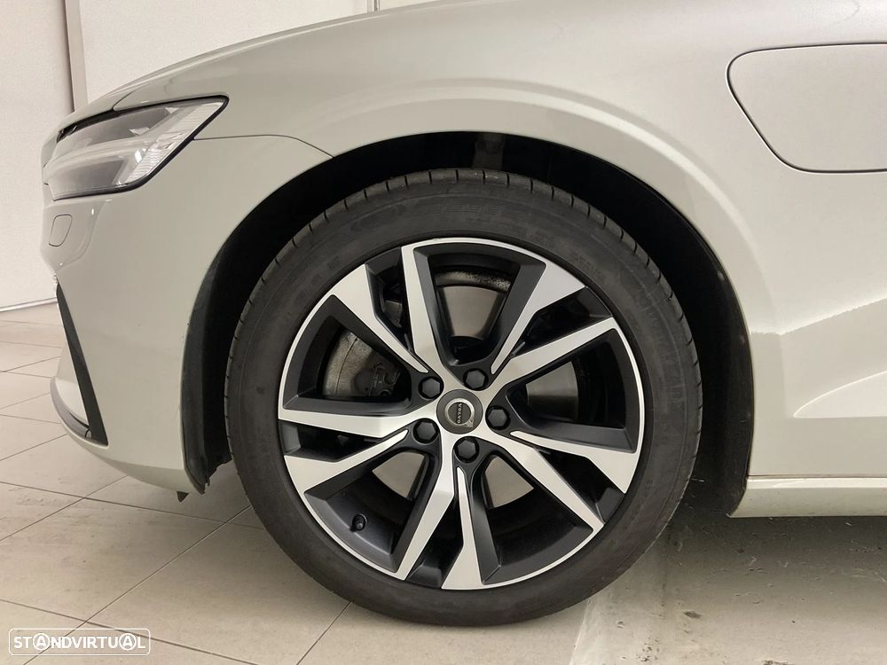 Volvo V60 2.0 T6 AWD TE R-Design - 24