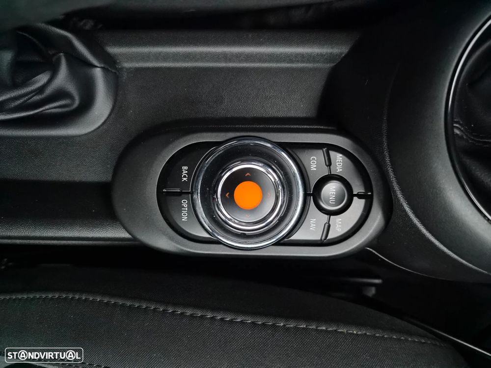 MINI 5 Portas Cooper D - 13