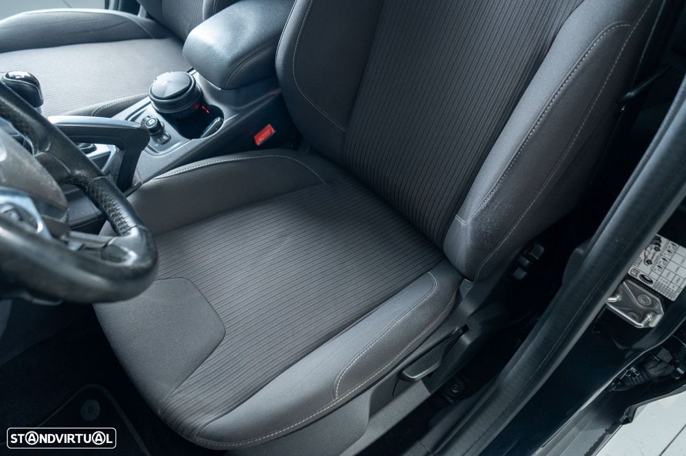 Ford Focus SW 1.6 TDCi Titanium - 12