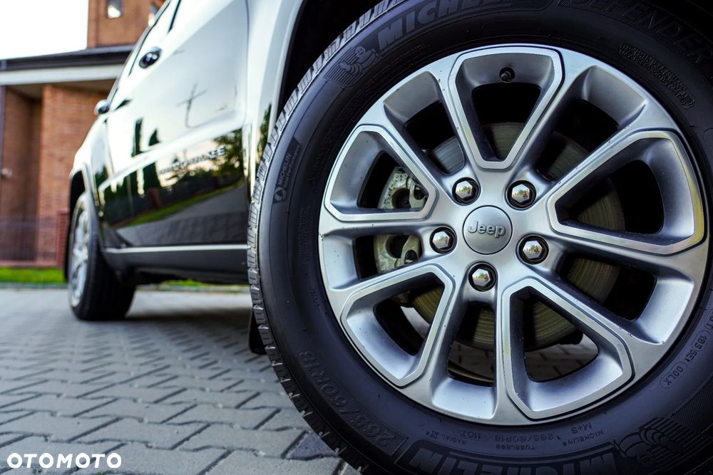 Jeep Grand Cherokee - 3