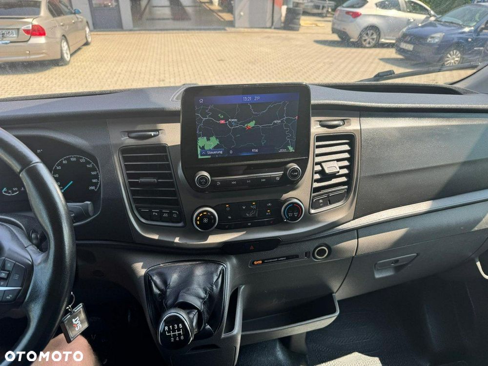 Ford Transit - 17