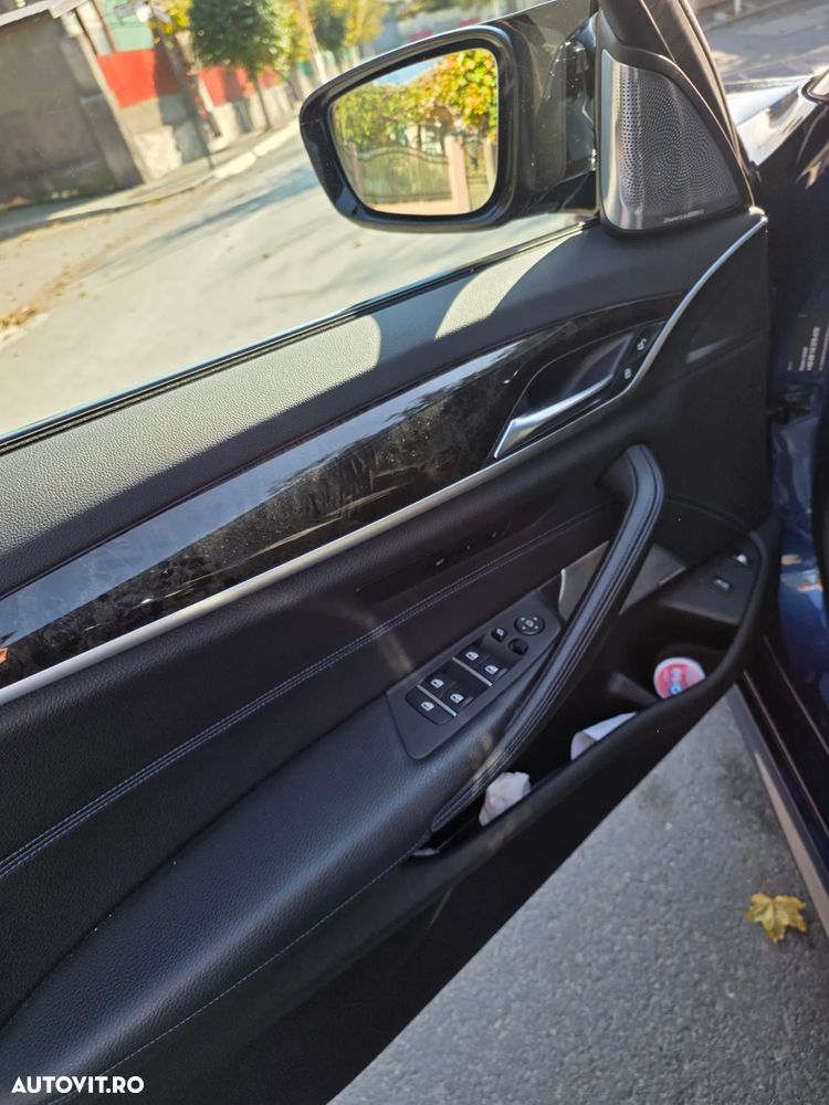 BMW Seria 5 530e Aut. M Sport Edition - 19