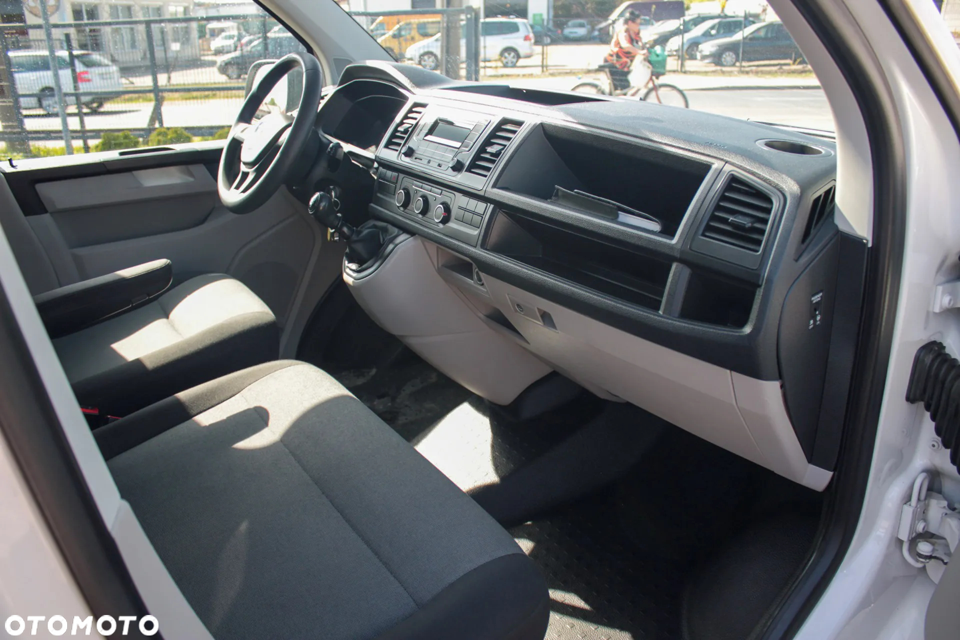 Volkswagen Transporter - 15