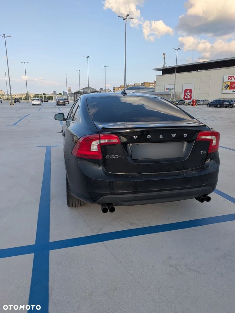 Volvo S60 - 1
