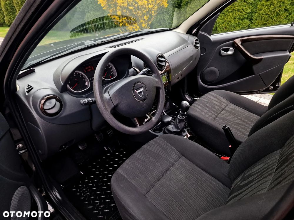 Dacia Duster 1.6 Laureate 4x4 - 20