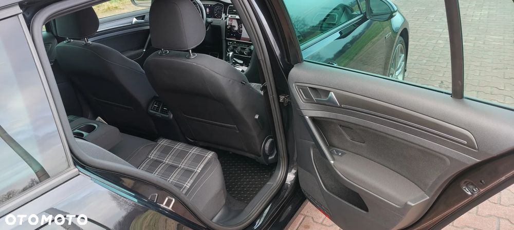 Volkswagen Golf GTD (BlueMotion Technology) DSG - 31