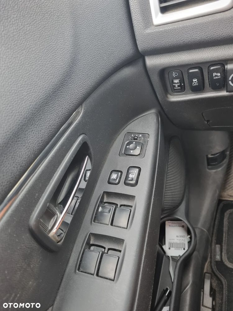 Mitsubishi ASX 1.6 Inform - 13