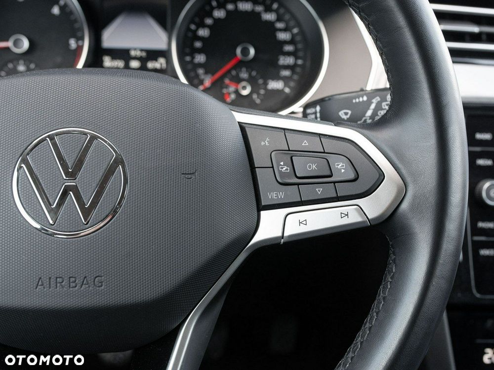 Volkswagen Passat - 15