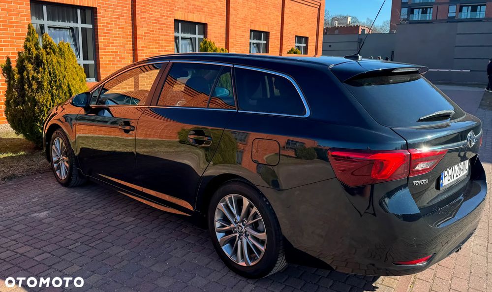 Toyota Avensis Touring Sports 1.6 D-4D Executive - 37