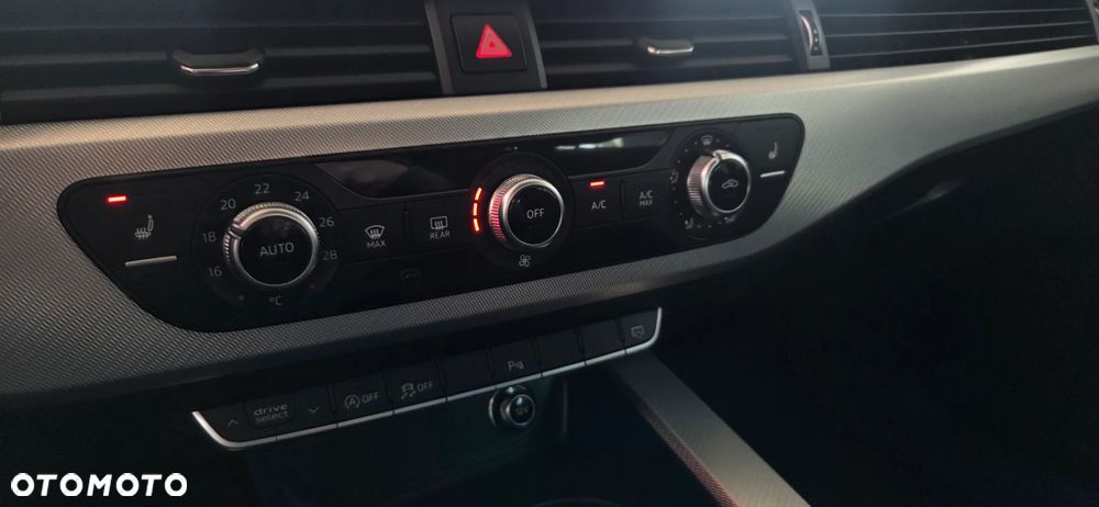 Audi A4 Avant 40 TFSI S tronic - 29