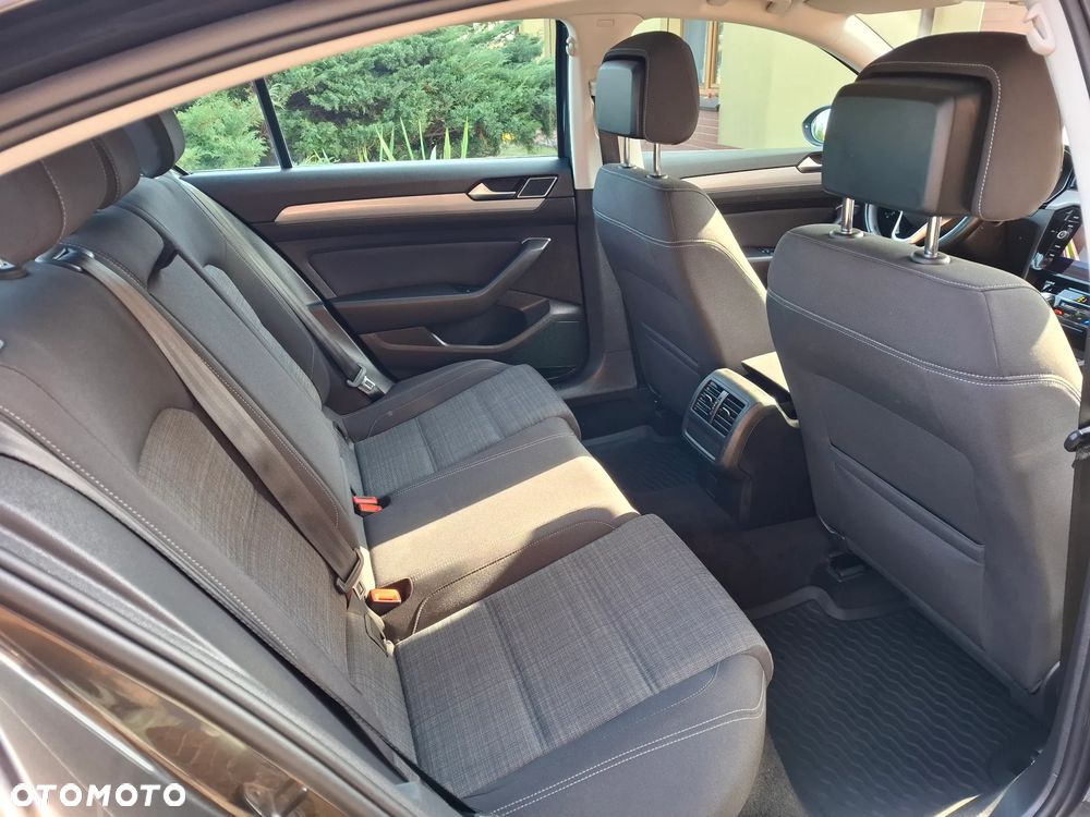 Volkswagen Passat 1.5 TSI EVO Business DSG - 14