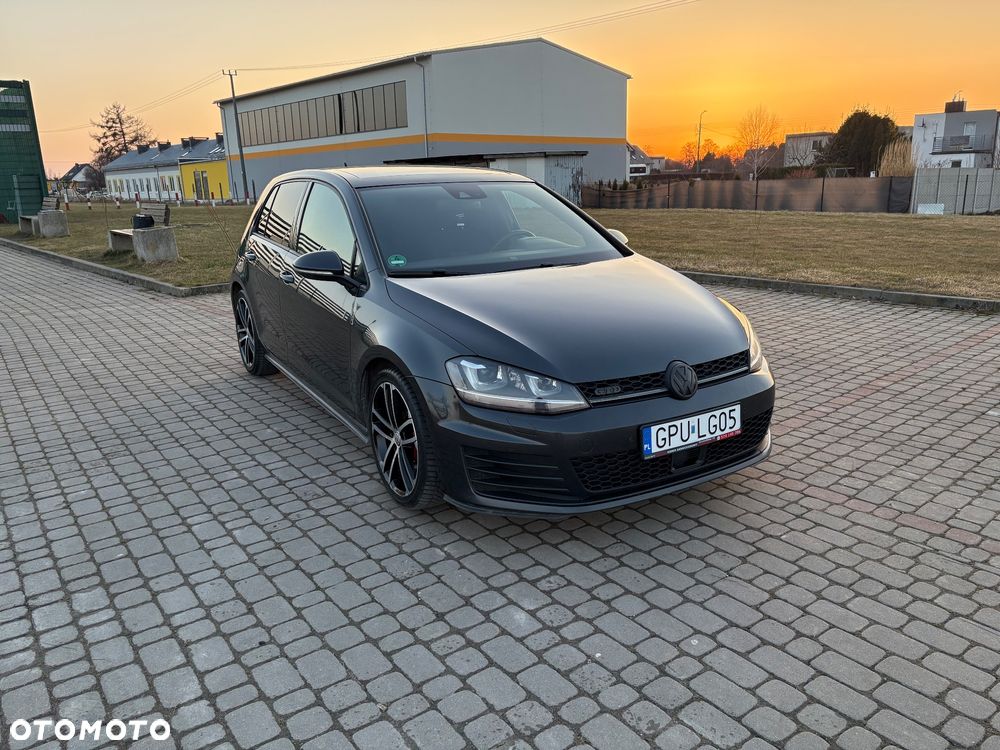 Volkswagen Golf 2.0 TDI BMT GTD DSG - 1