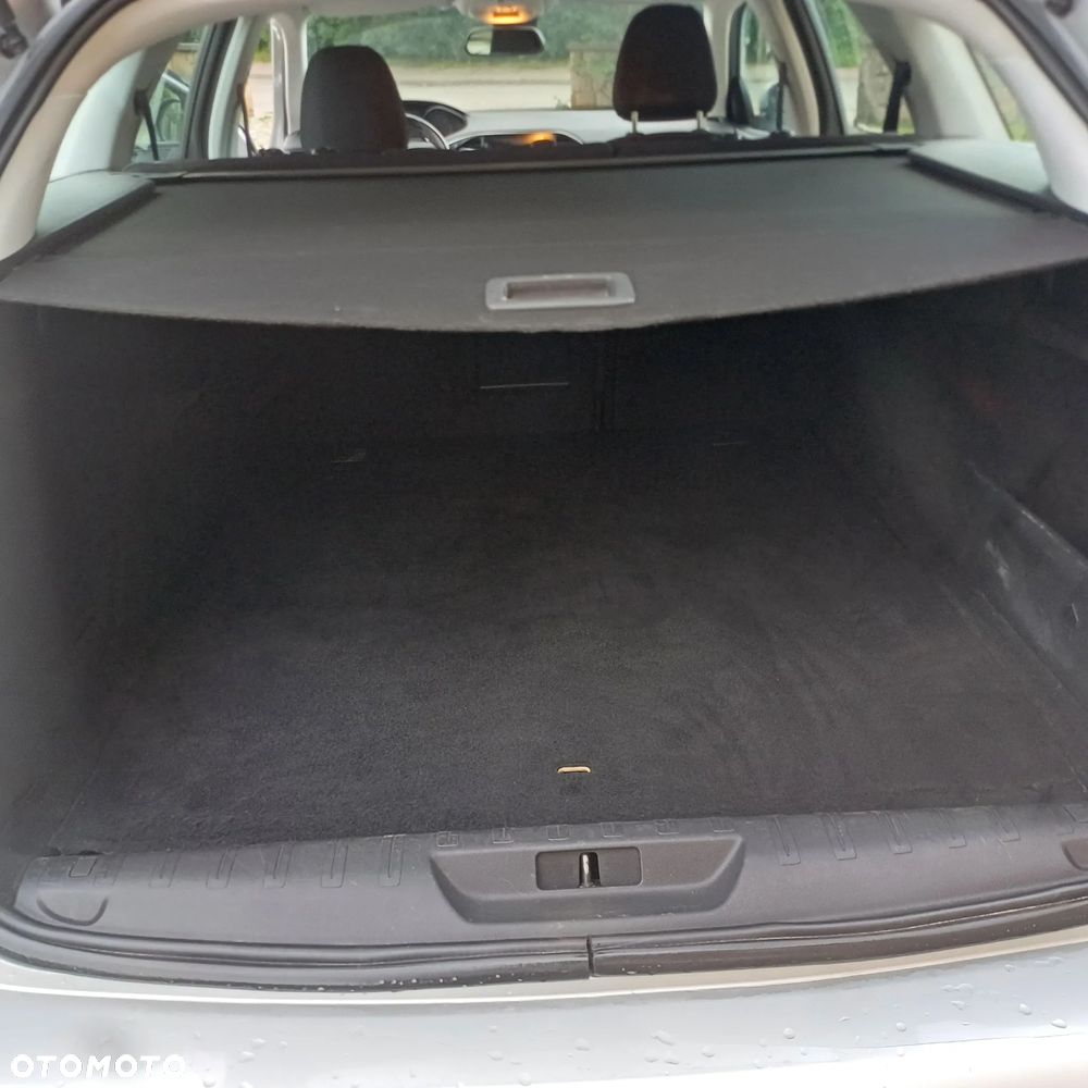 Peugeot 308 1.6 HDi Premium - 14