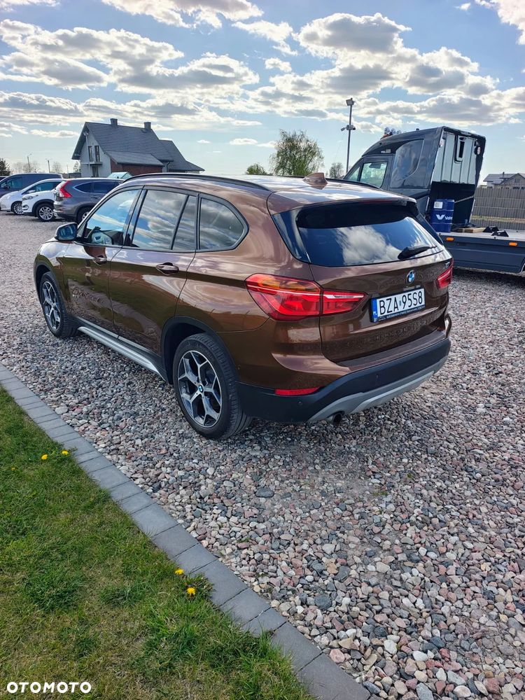 BMW X1 sDrive18i - 14