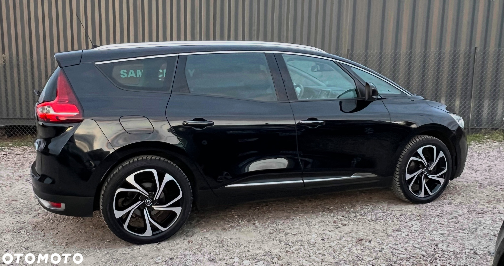 Renault Grand Scenic ENERGY dCi 130 BOSE EDITION - 4