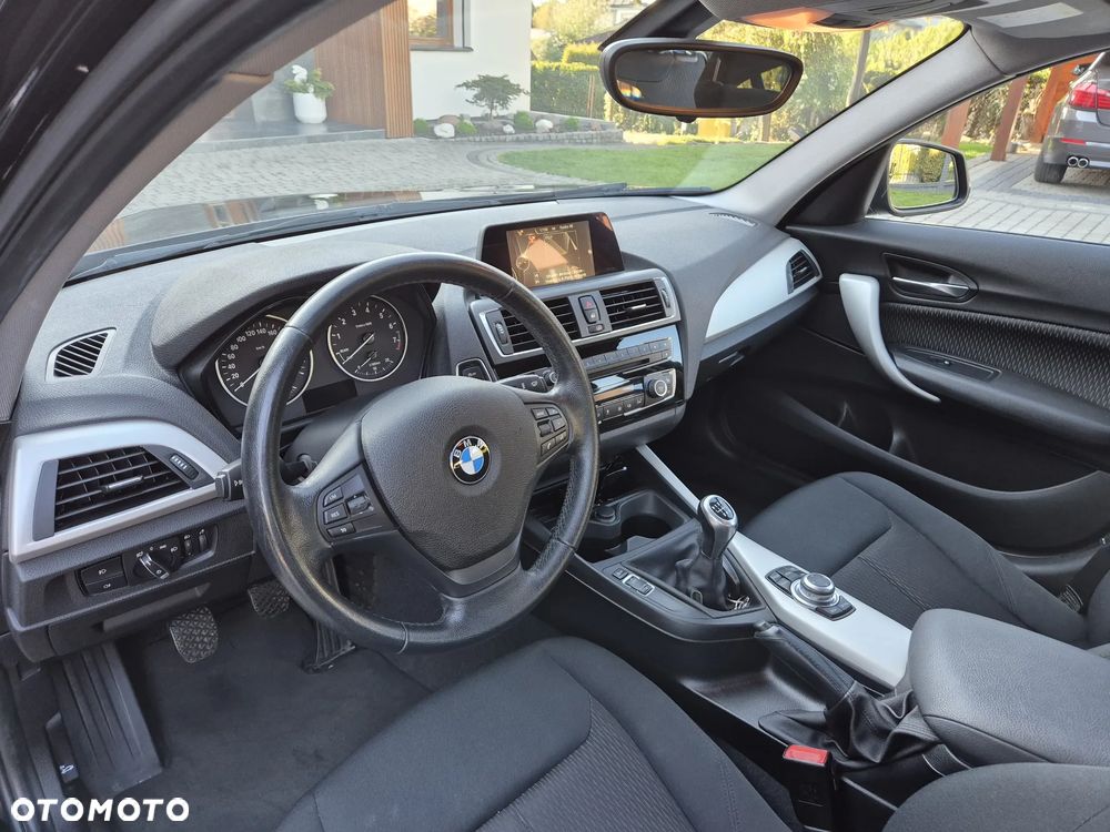 BMW Seria 1 116i - 10