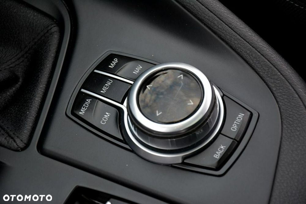 BMW X1 xDrive20d Advantage - 30