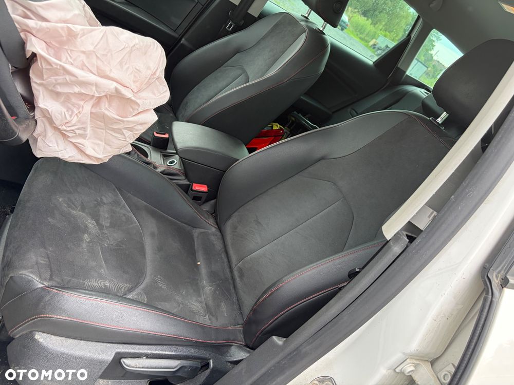 Seat Leon Sportstourer 2.0 TDI Start&Stop DSG Style - 24