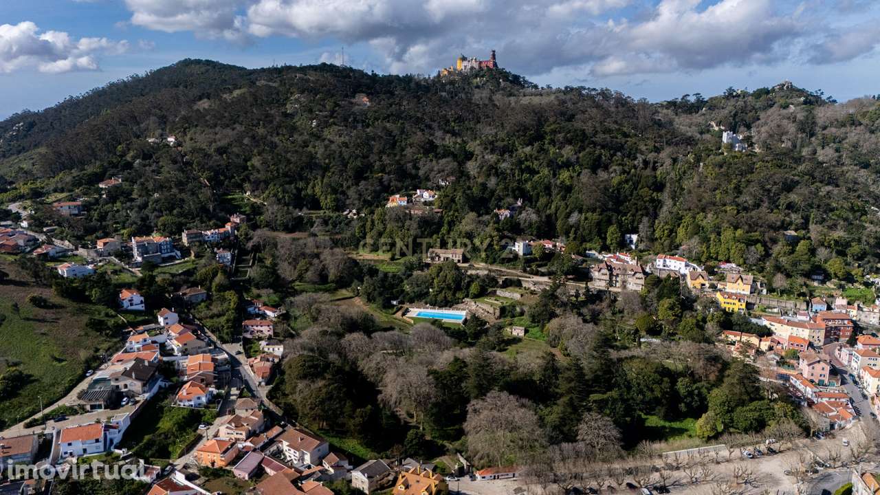 Moradia para Recuperação com Piscina e 11 Divisões em Sintra - Grande imagem: 4/5