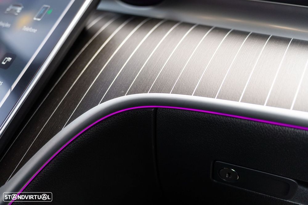 Mercedes-Benz C 300 e AMG Line - 21