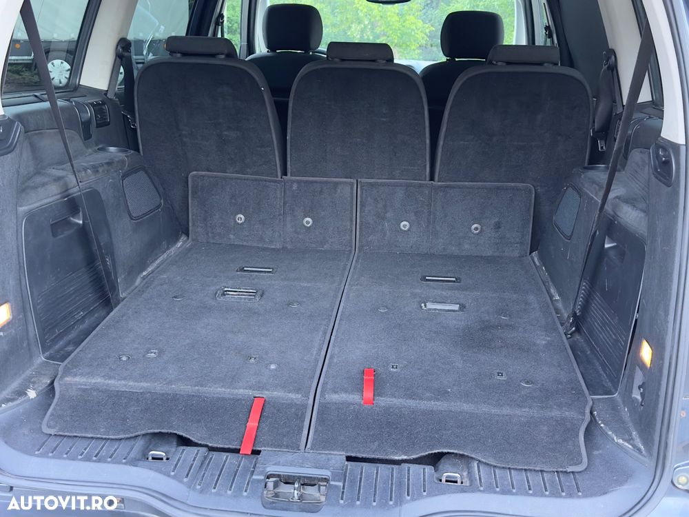 Ford Galaxy 2.0 TDCi DPF Ghia - 10